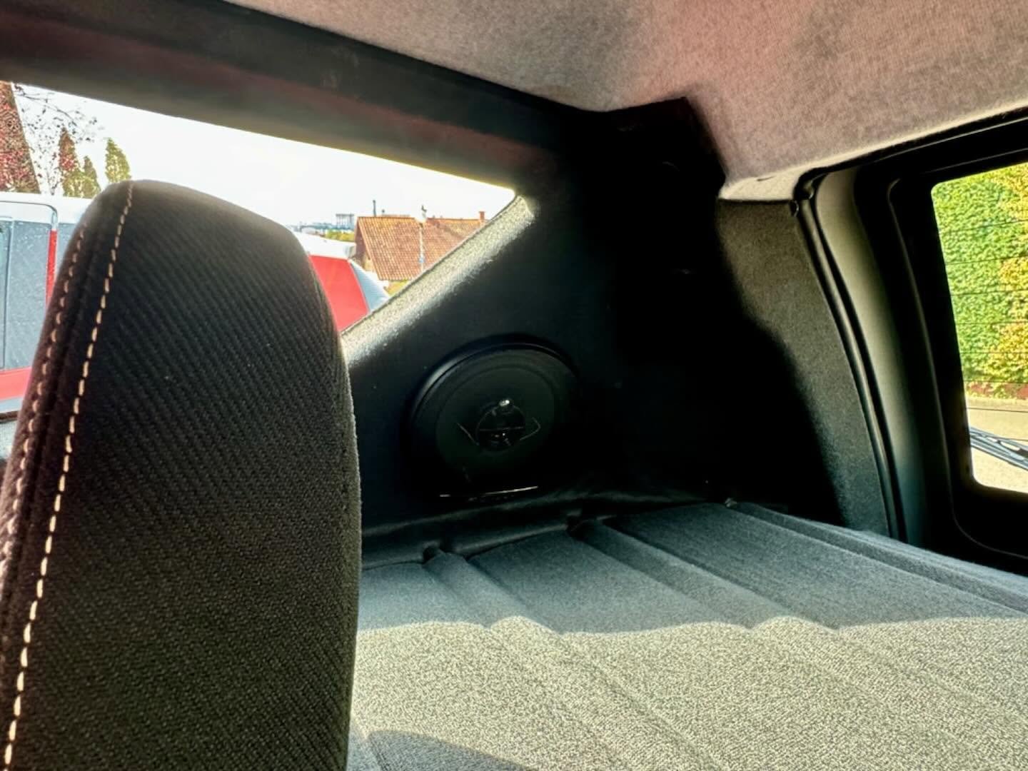 8 8